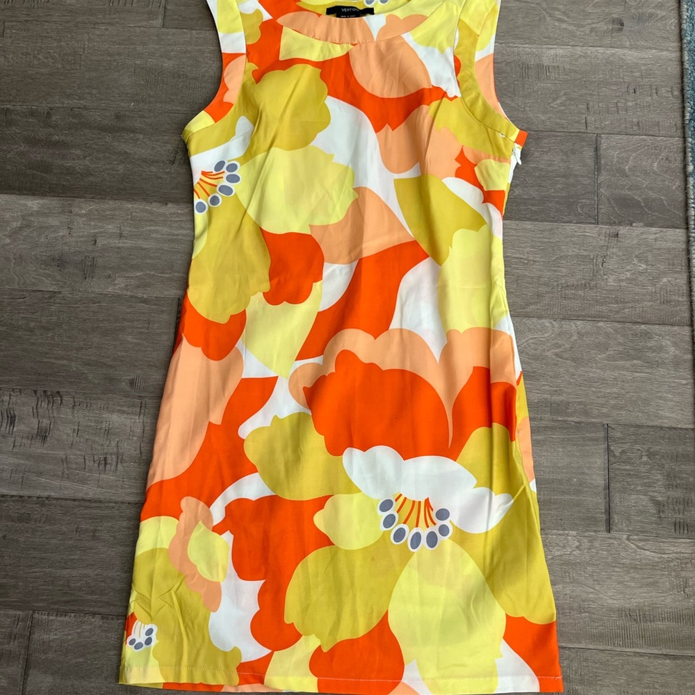 Vertigo Sleeveless Shift Dress - Size S